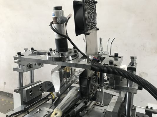 중속 자동 일회용 종이 컵 제조 기계 외부 크기 2130mm * 1350mm * 1900mm 및 220V / 380V 전압